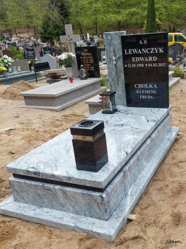 lubkam_nagrobek_20220511_105430